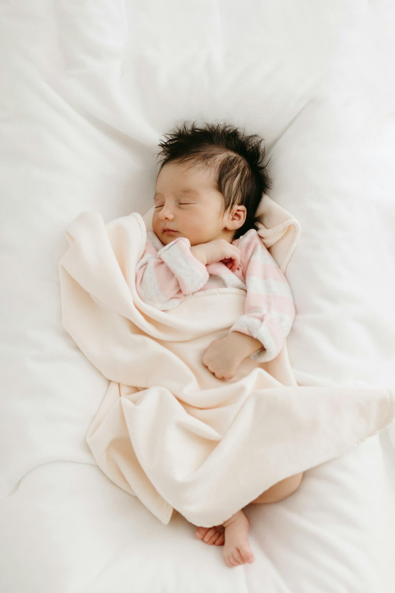 Sacramento Newborn Photography: What to Expect at Your First Session (2026)